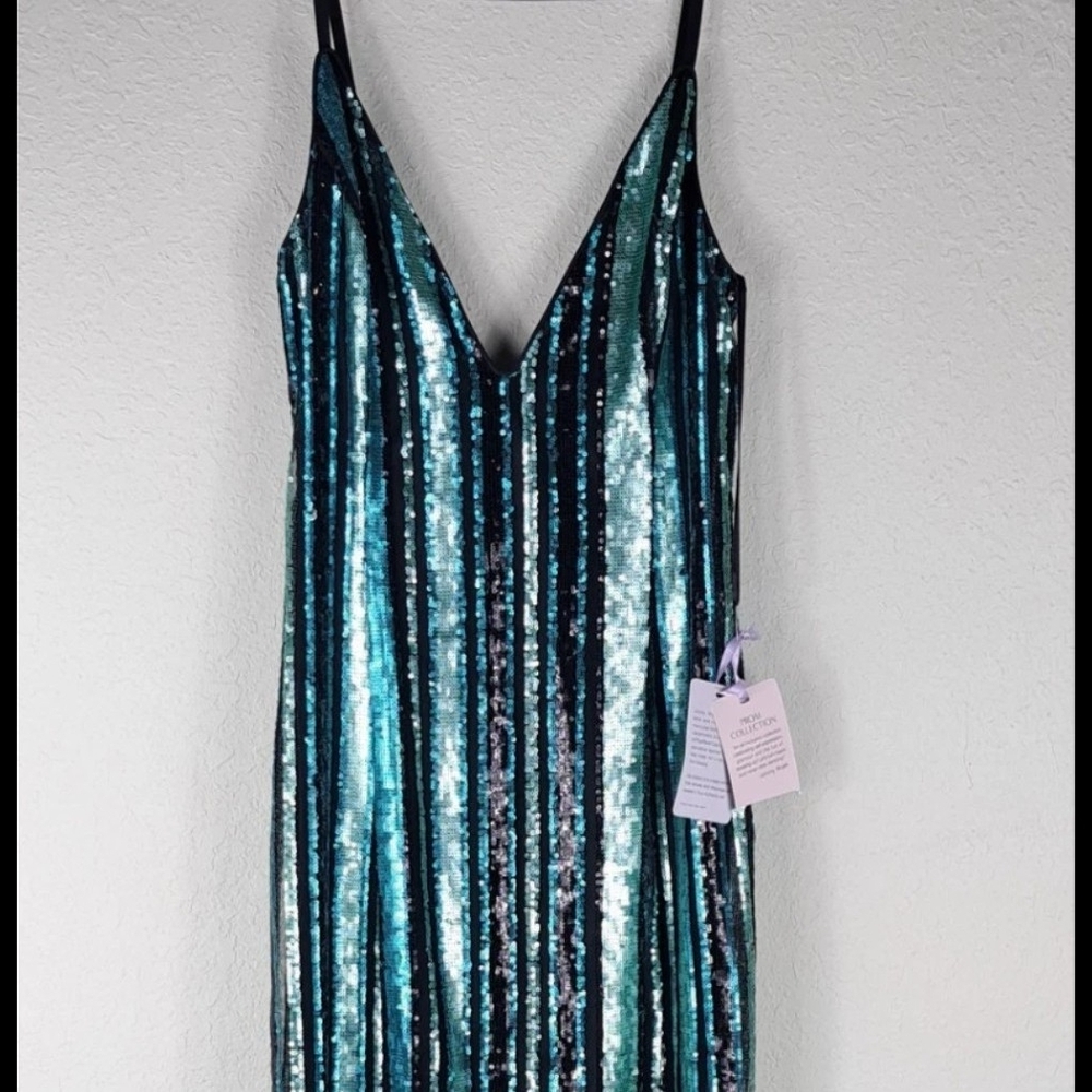 Long Glamorous Sequin Gown in Teal and Black
